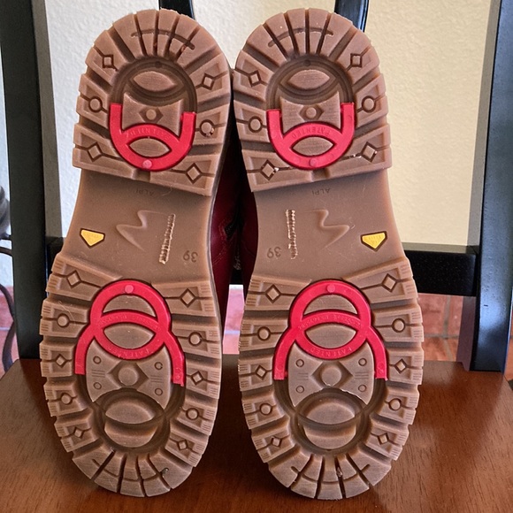 Remonte Tex Red Leather Boots with Fold Out Snow Cleats - Picture 7 of 11